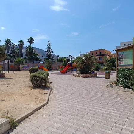 Casa Atlanna דירה טראסיני